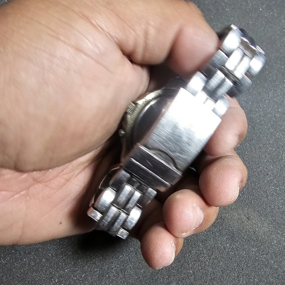 Armitron Mens SS Analog Digital Quartz Watch 20/1441-205 For Parts Or Repair - Picture 8 of 9